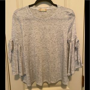 Altar’d State - Grey Heather Flutter Sleeve - Sz Small